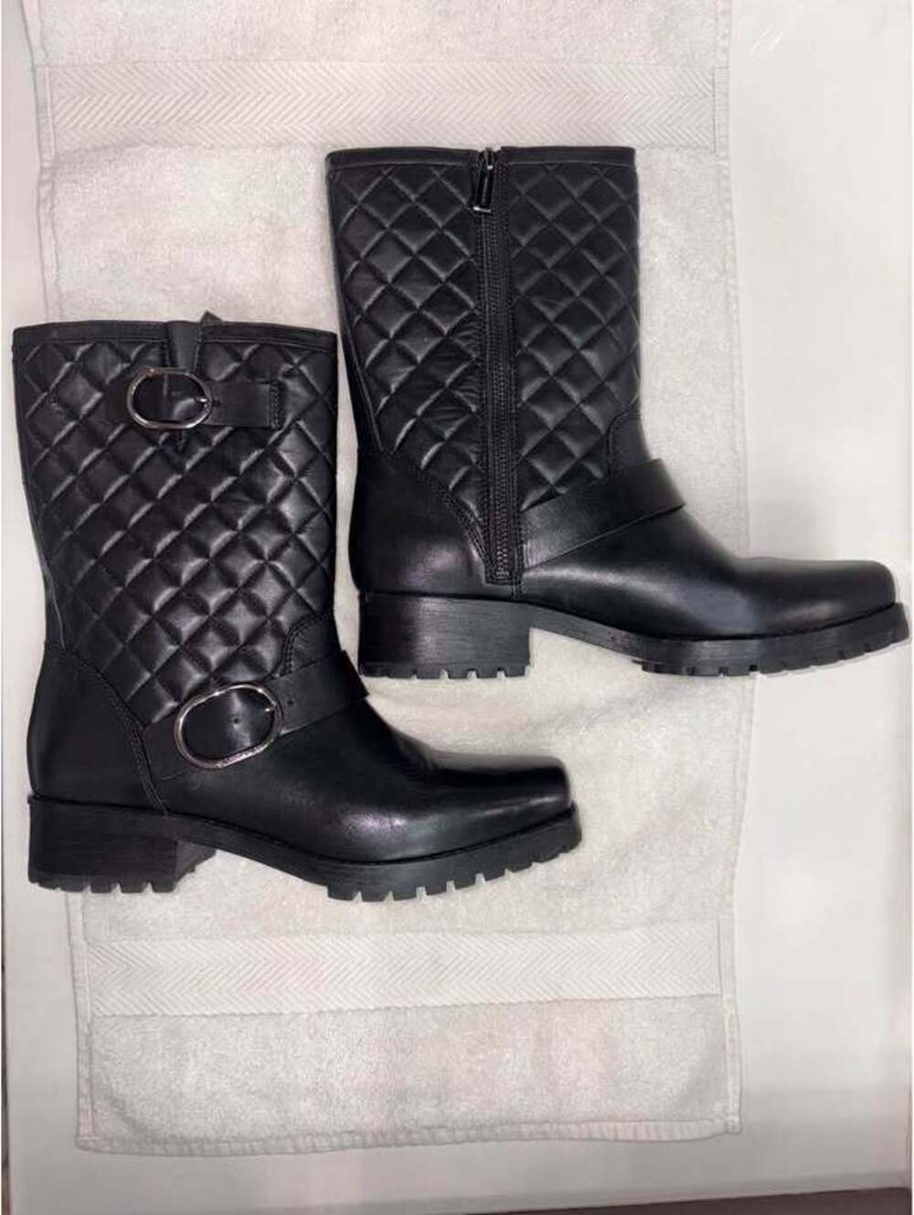 Michael Kors Black Quilted Leather Boots never worn
